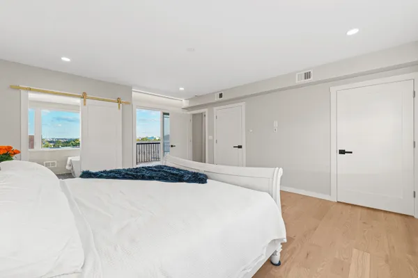 $4,600 | 312 Garfield Avenue, Unit 2, Jersey City, NJ 07305