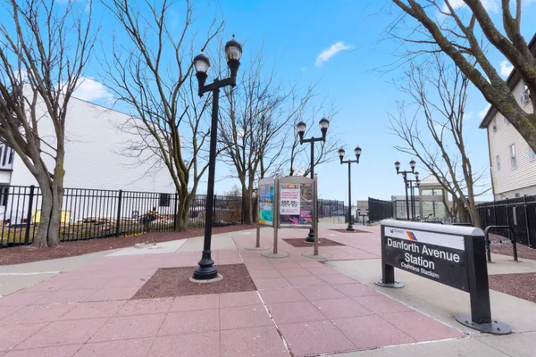 $4,600 | 312 Garfield Avenue, Unit 2, Jersey City, NJ 07305