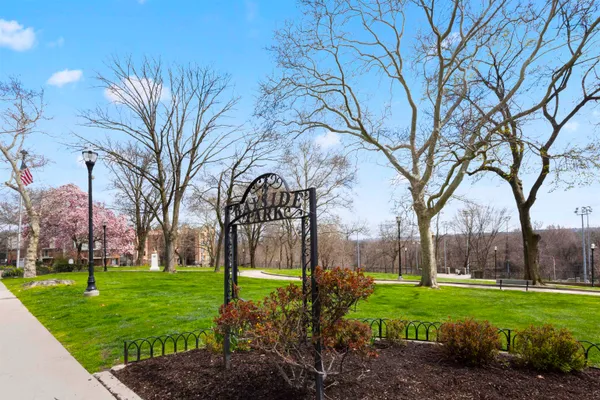 $4,600 | 312 Garfield Avenue, Unit 2, Jersey City, NJ 07305