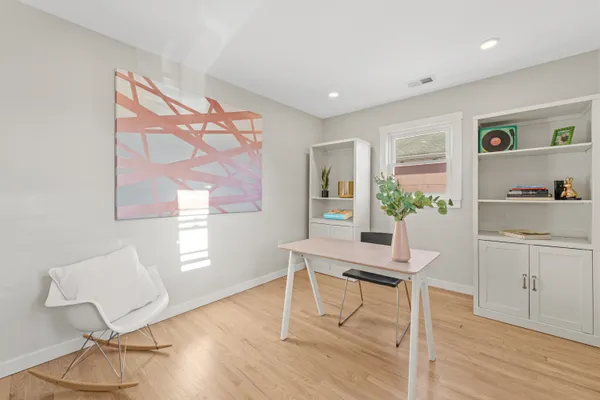 $4,600 | 312 Garfield Avenue, Unit 2, Jersey City, NJ 07305