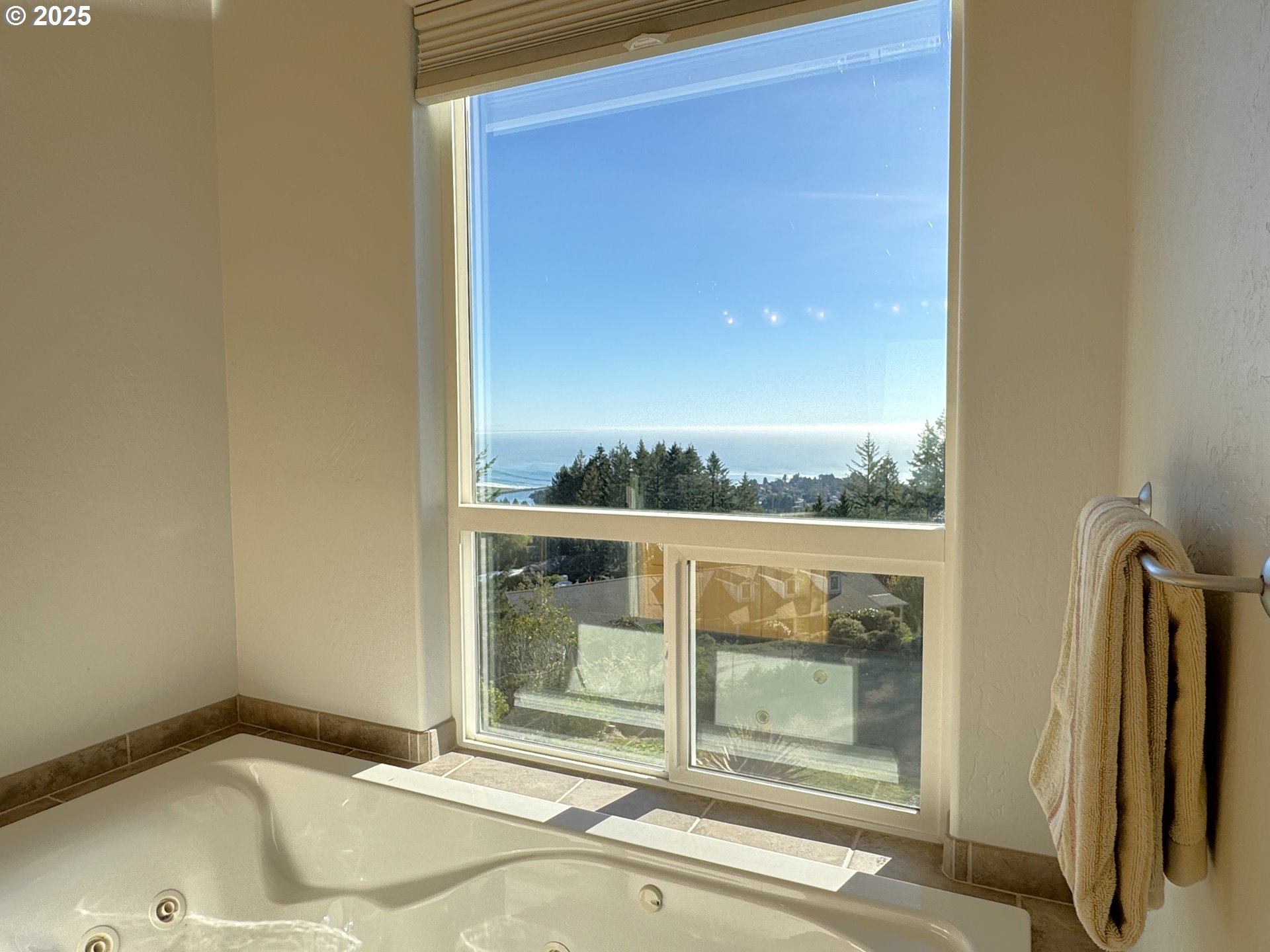 97661 Marina Heights Loop Brookings, OR 97415 - Photo 22 of 47 Bedroom, Owner's Suite