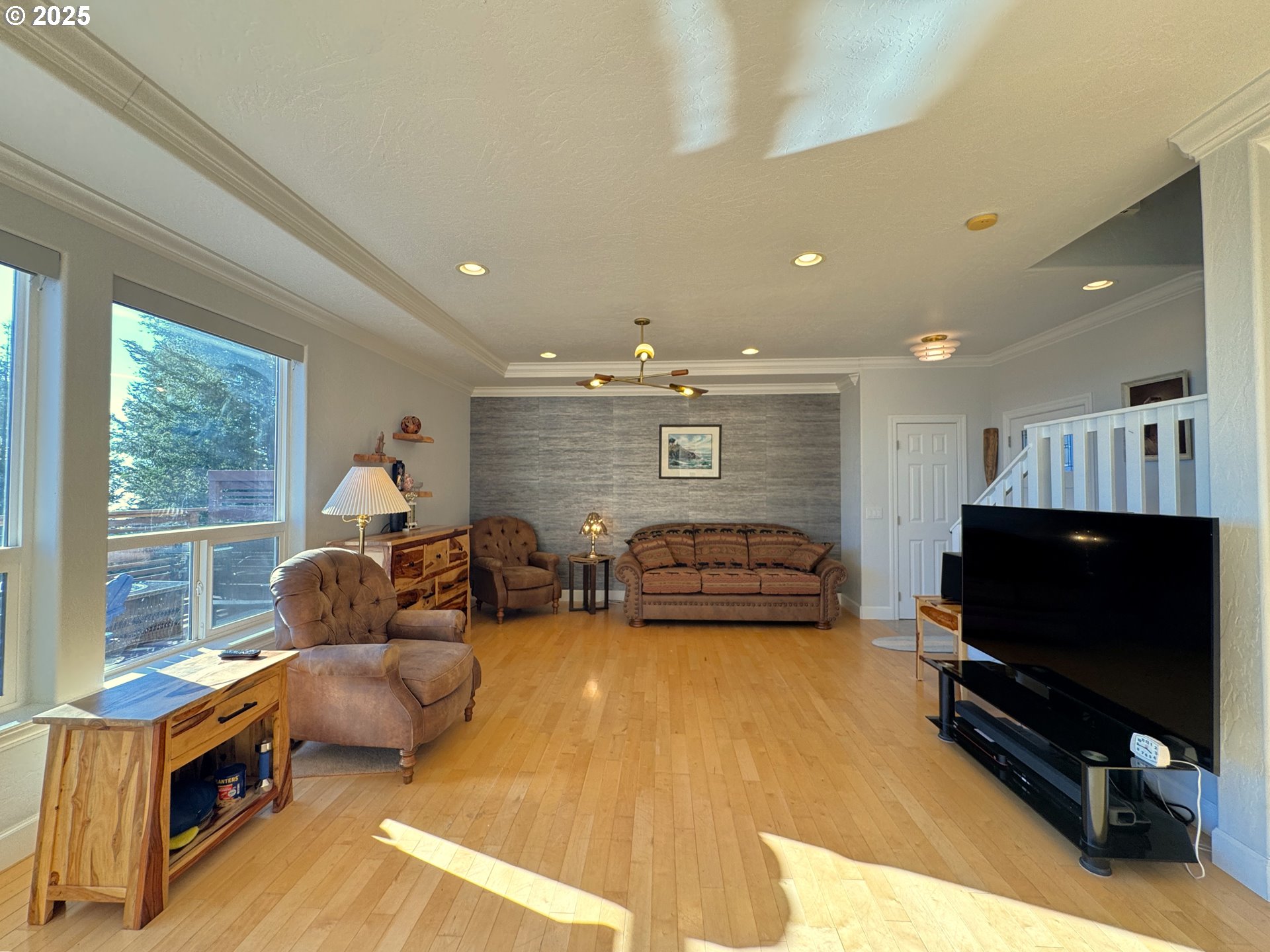 97661 Marina Heights Loop Brookings, OR 97415 - Photo 8 of 47 Living Room