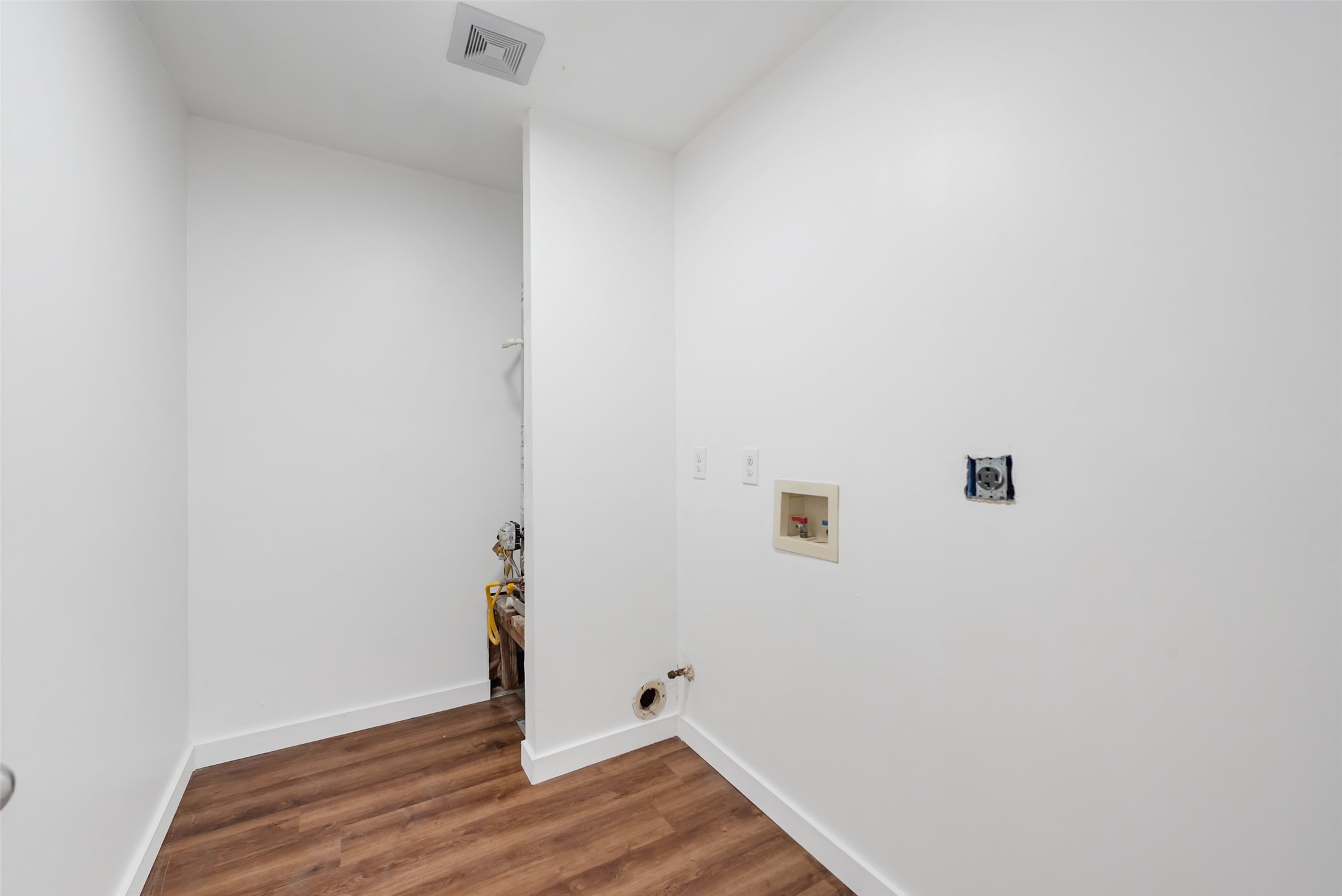 11703 North Perry Avenue Houston, TX 77071 - Photo 38 of 43 a view of empty room