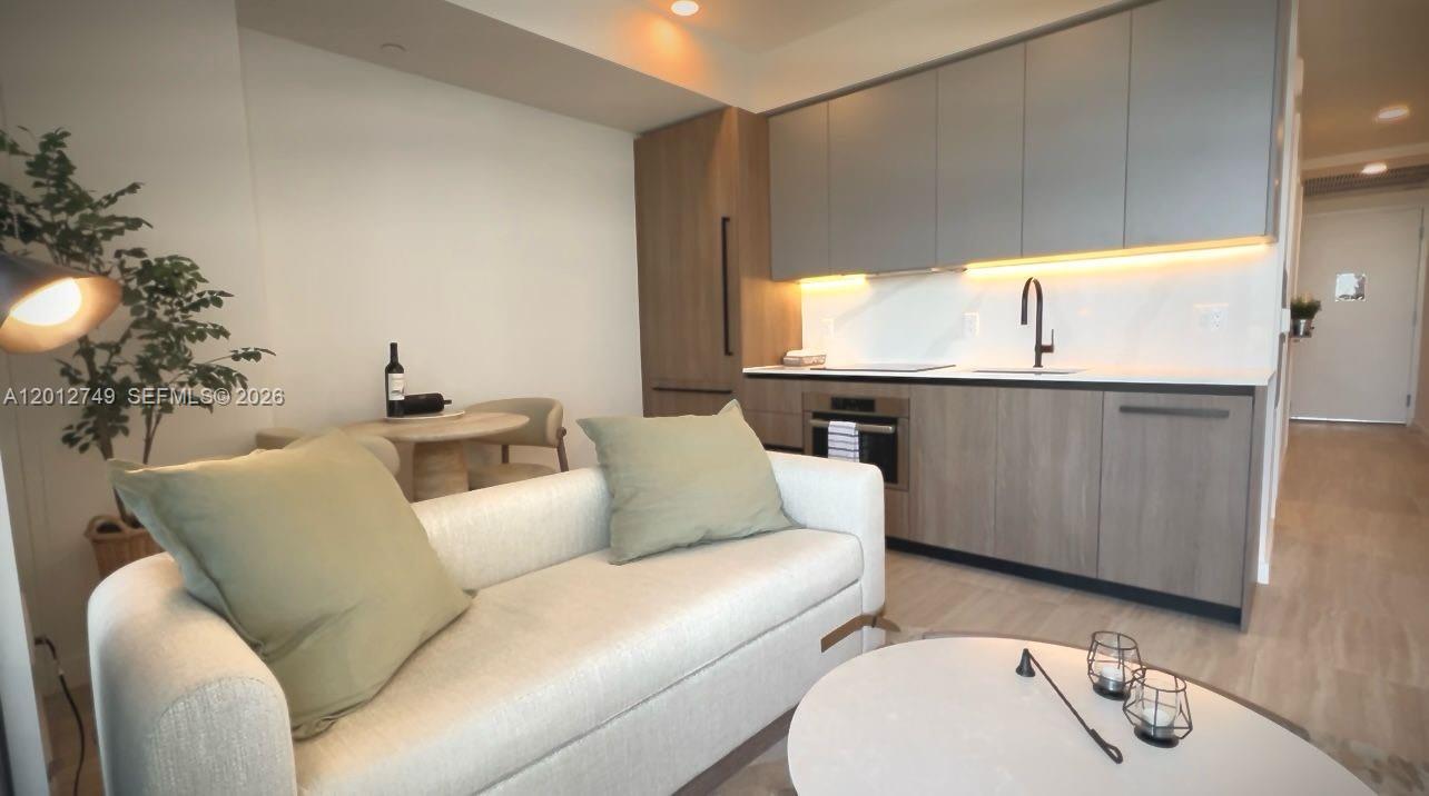 580 72nd Street, Unit 1111 Miami Beach, FL 33141 - Photo 5 of 22