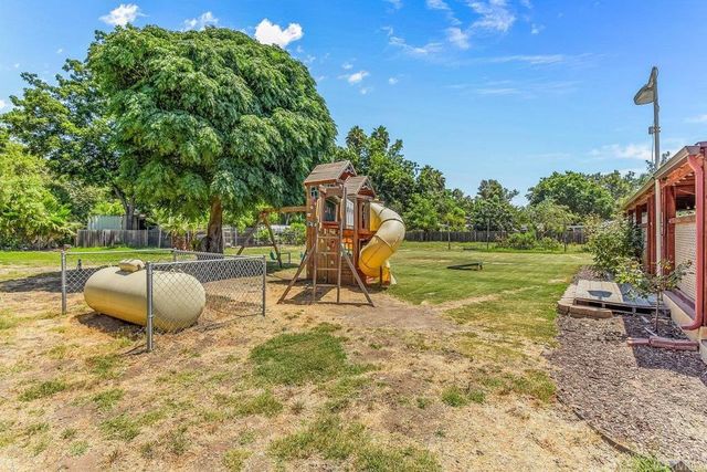 $950,000 | 14135 York Avenue, Poway, CA 92064