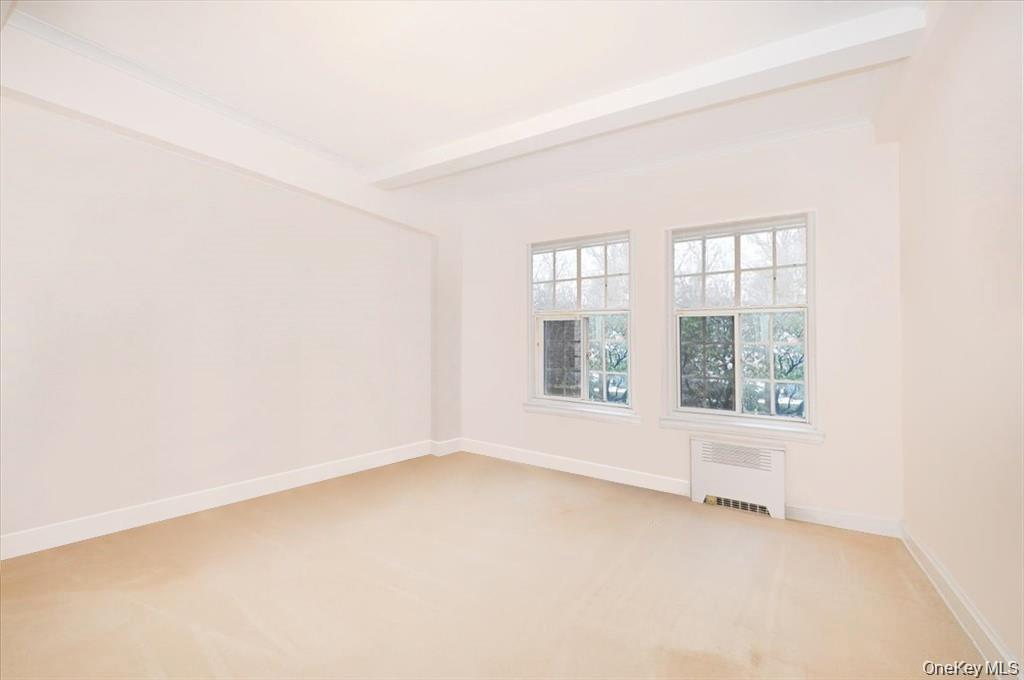 160 Middle Neck Road, Unit 2G Great Neck, NY 11021 - Photo 29 of 41 2nd Bedroom Empty