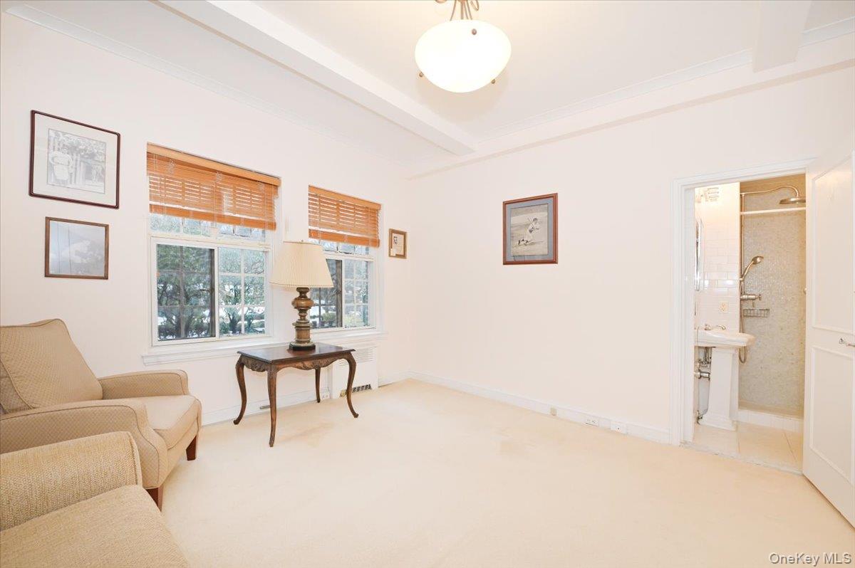 160 Middle Neck Road, Unit 2G Great Neck, NY 11021 - Photo 31 of 41 2nd Bedroom with Renovated En-Suite Full Bath