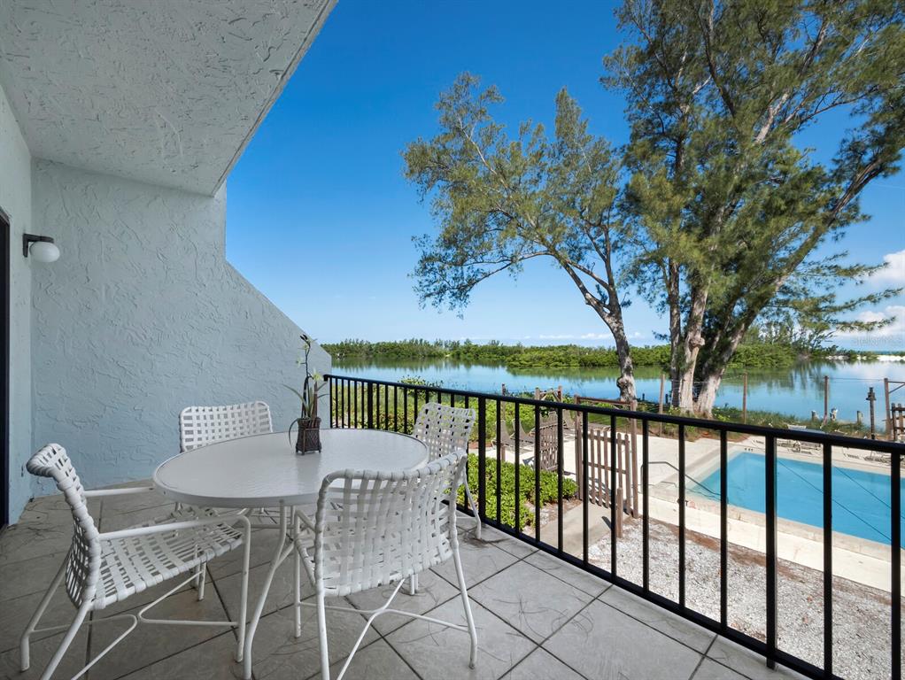 490 North Shore Road, Unit 6 Longboat Key, FL 34228 - Photo 13 of 67