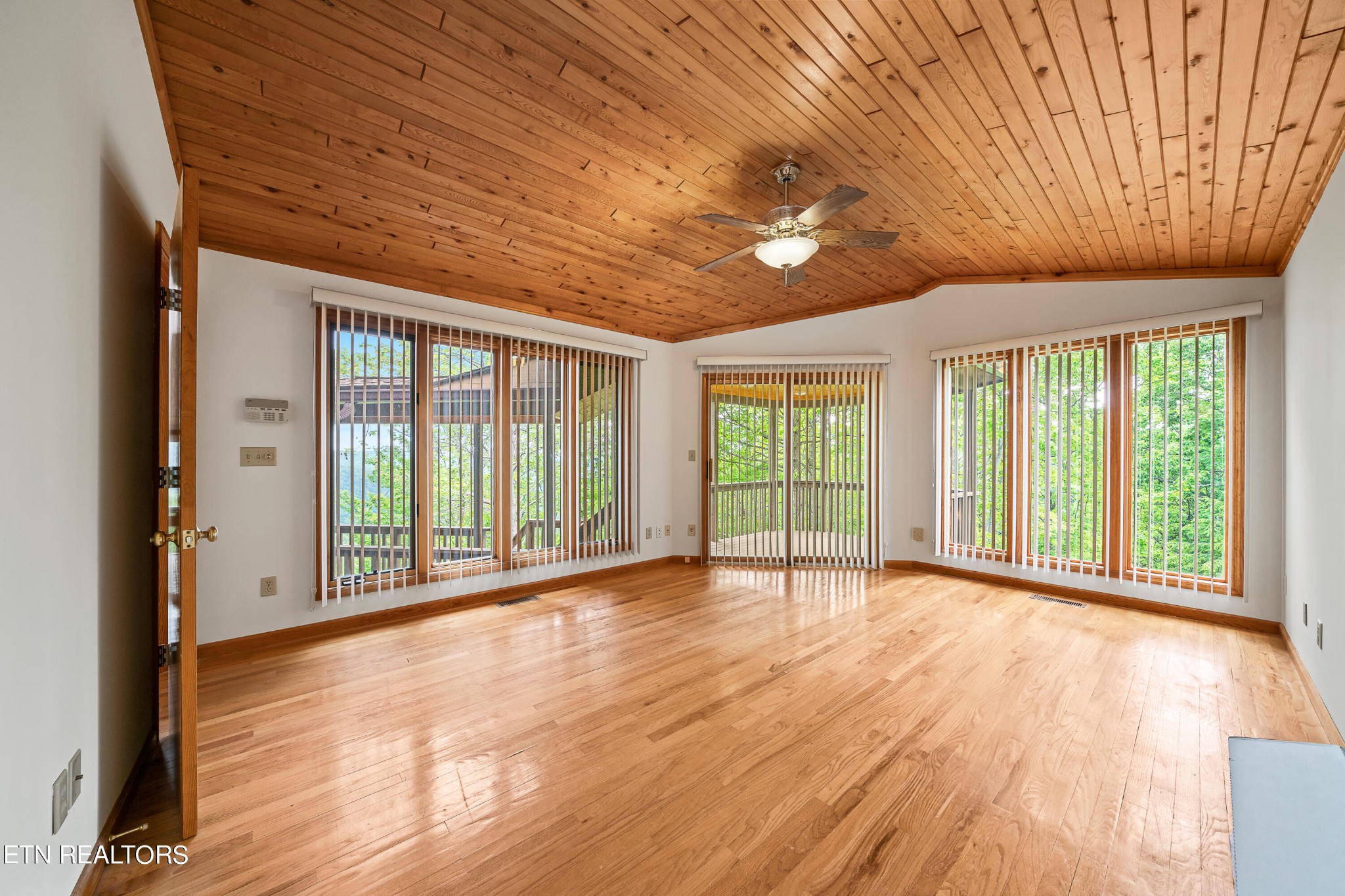 1540 East Overlook Road Monterey, TN 38574 - Photo 23 of 56 Gallery Image 23