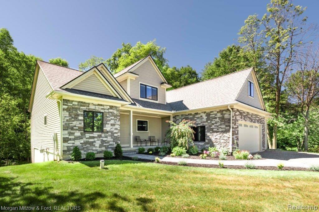 7150 Oakhill Road Clarkston, MI 48348 - Photo 2 of 34 Gallery Image 2
