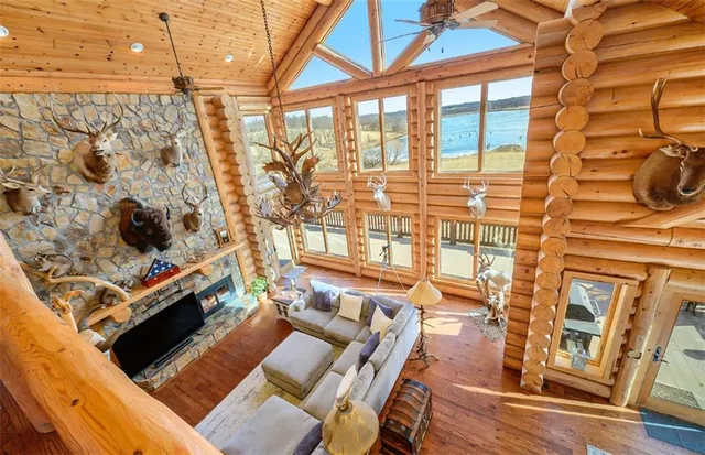 $1,950,000 | 34088 West 160th Street, Rayville, MO 64084