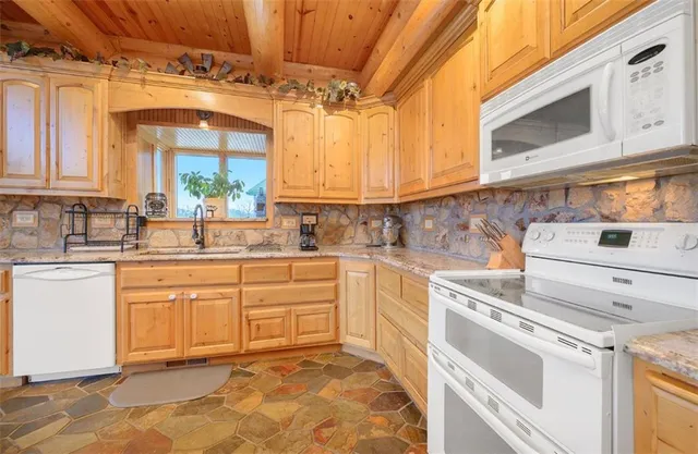 $1,950,000 | 34088 West 160th Street, Rayville, MO 64084