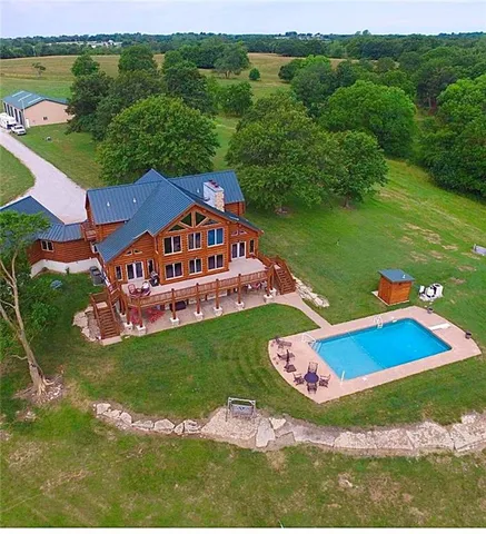 $1,950,000 | 34088 West 160th Street, Rayville, MO 64084