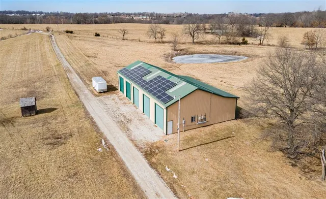 $1,950,000 | 34088 West 160th Street, Rayville, MO 64084