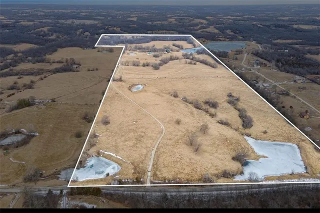 $1,950,000 | 34088 West 160th Street, Rayville, MO 64084
