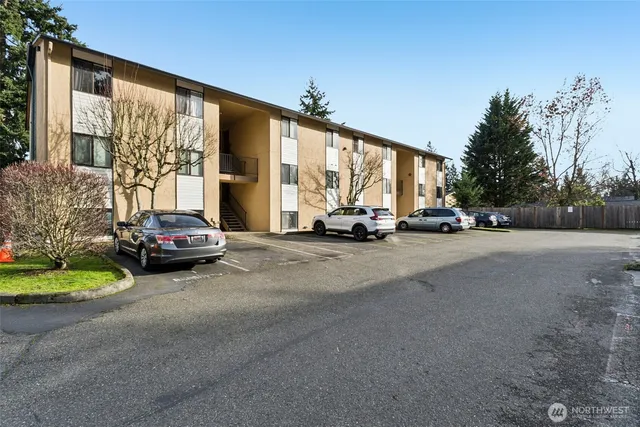 $500,000 | 16225 Northeast 12th Court, Unit F74, Bellevue, WA 98008