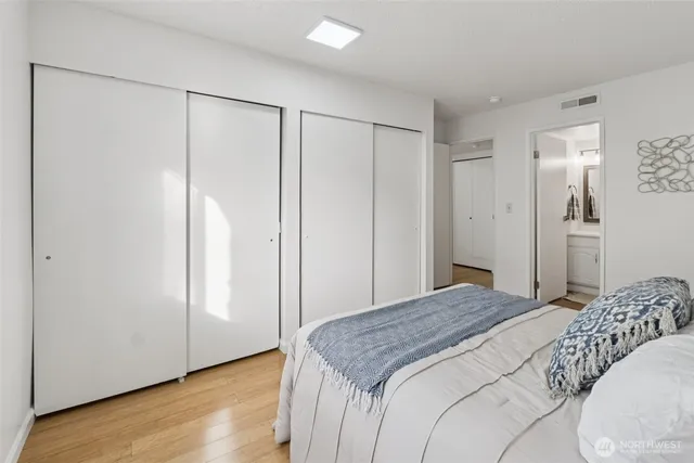 $500,000 | 16225 Northeast 12th Court, Unit F74, Bellevue, WA 98008