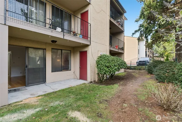 $500,000 | 16225 Northeast 12th Court, Unit F74, Bellevue, WA 98008