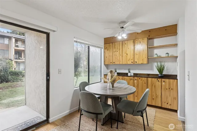 $500,000 | 16225 Northeast 12th Court, Unit F74, Bellevue, WA 98008