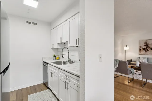 $500,000 | 16225 Northeast 12th Court, Unit F74, Bellevue, WA 98008