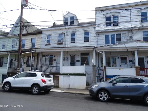 $950 | 438 West 6th Street, Mount Carmel, PA 17851