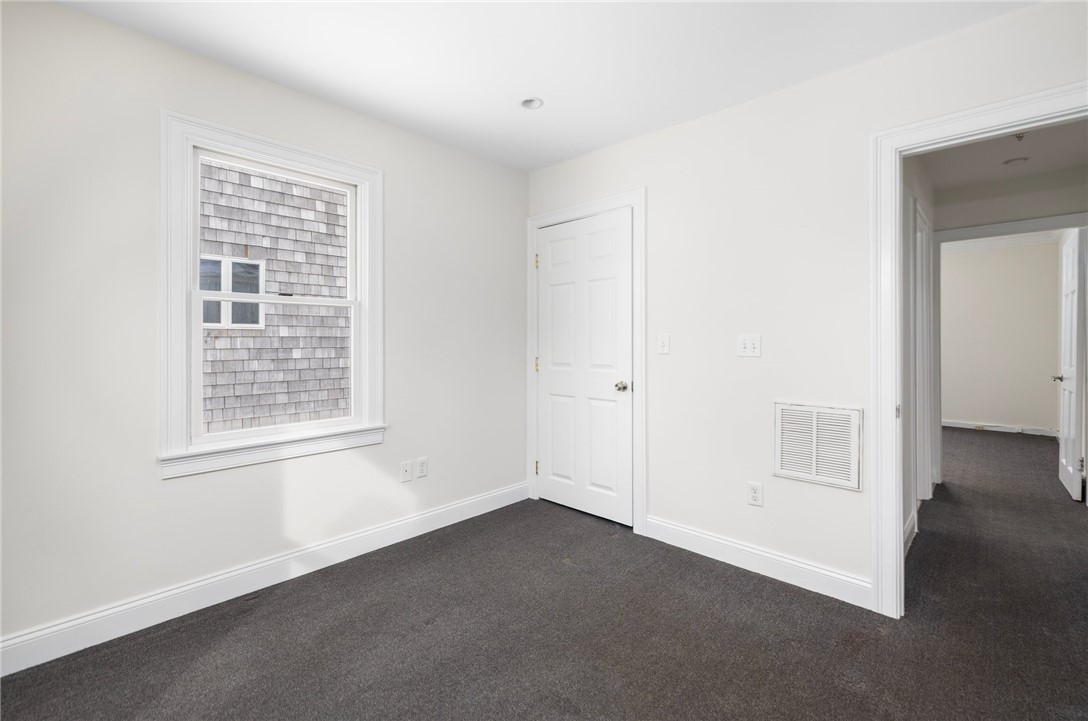 40 Angell Road Narragansett, RI 02882 - Photo 29 of 50