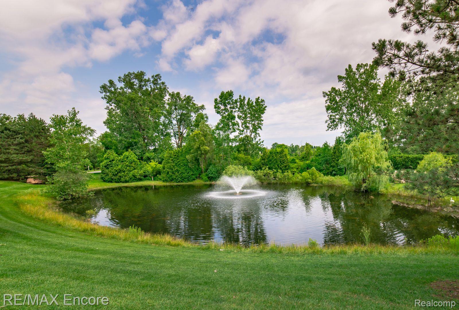 3595 Tremonte Circle Rochester, MI 48306 - Photo 48 of 48 Community Water Feature