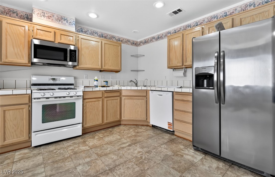 2176 Camel Mesa Drive Laughlin, NV 89029 - Photo 6 of 23