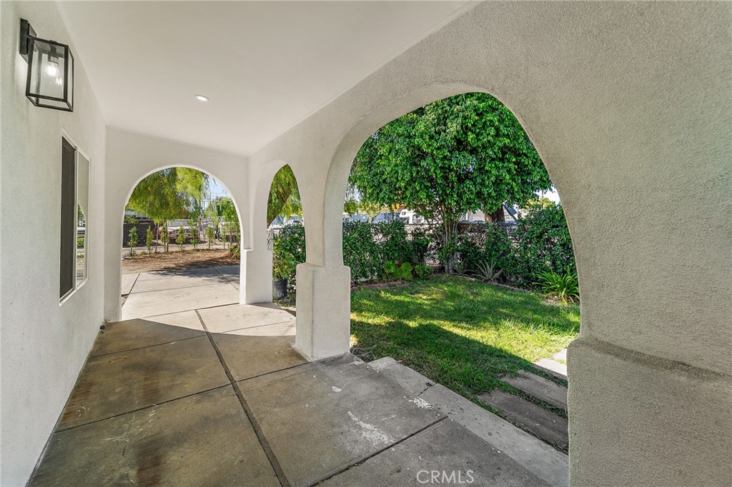 10730 Strathern Street Sun Valley, CA 91352 - Photo 26 of 57