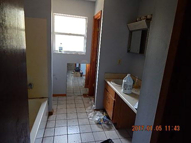 12046 Bay Street Fairhope, AL 36532 - Photo 13 of 17 Master Bathroom
