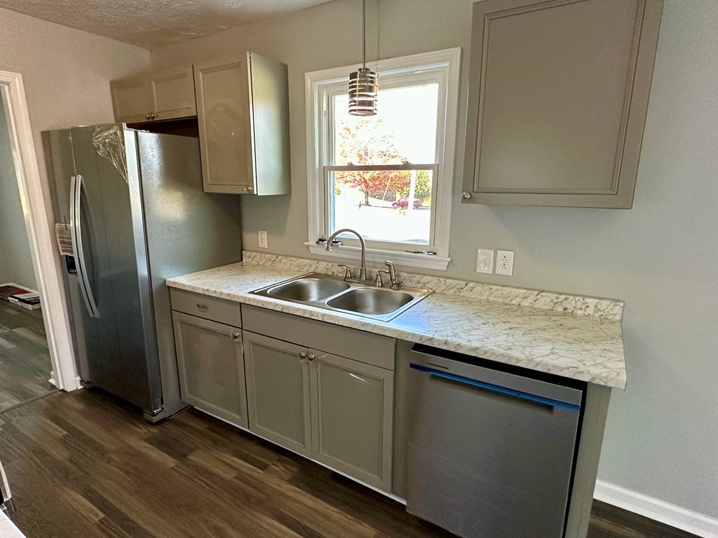 1438 Cranberry Road Galax, VA 24333 - Photo 10 of 17 Gallery Image 10