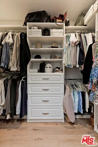 $2,275,000 | 7404 Kentwood Avenue, Los Angeles, CA 90045