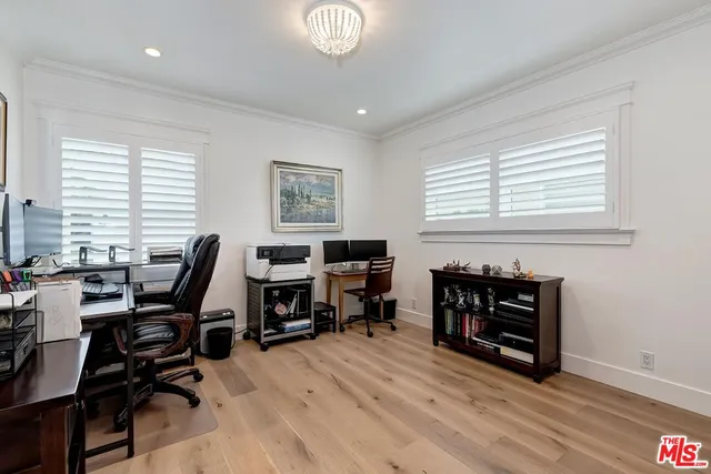 $2,275,000 | 7404 Kentwood Avenue, Los Angeles, CA 90045