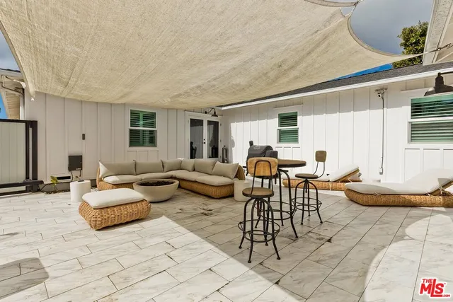 $2,275,000 | 7404 Kentwood Avenue, Los Angeles, CA 90045