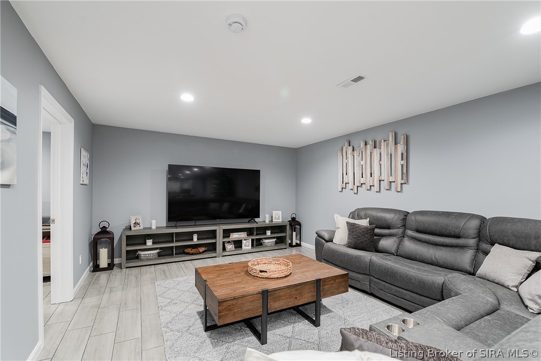 4652 Brush College Road Floyds Knobs, IN 47119 - Photo 26 of 41