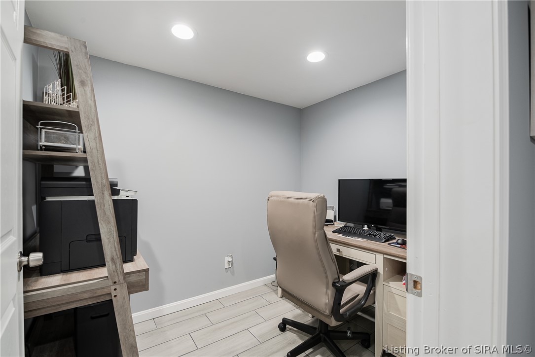 4652 Brush College Road Floyds Knobs, IN 47119 - Photo 28 of 41