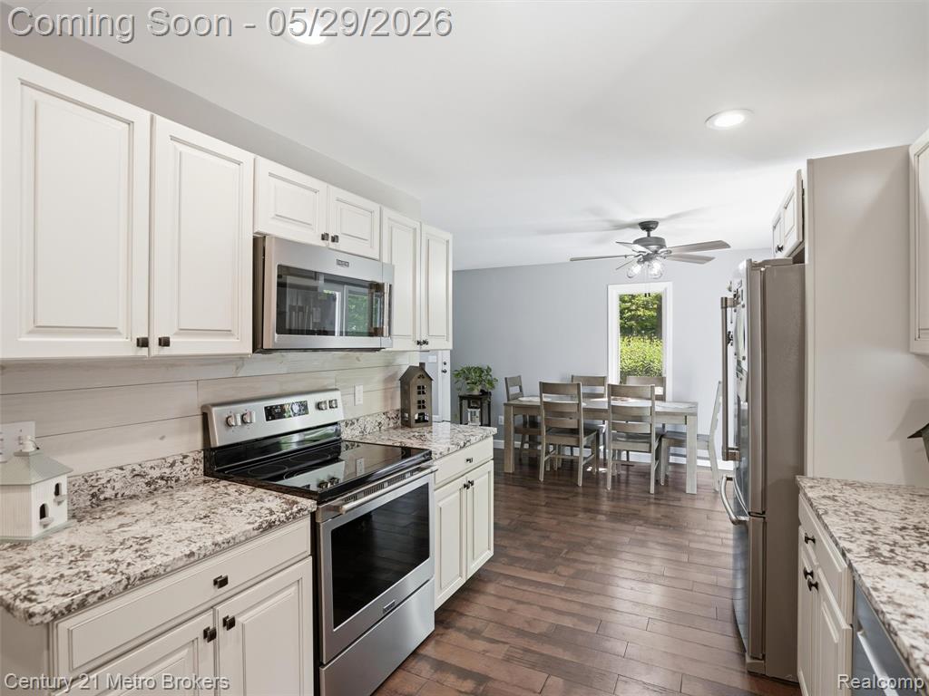 11447 North Latson Road Linden, MI 48451 - Photo 13 of 52