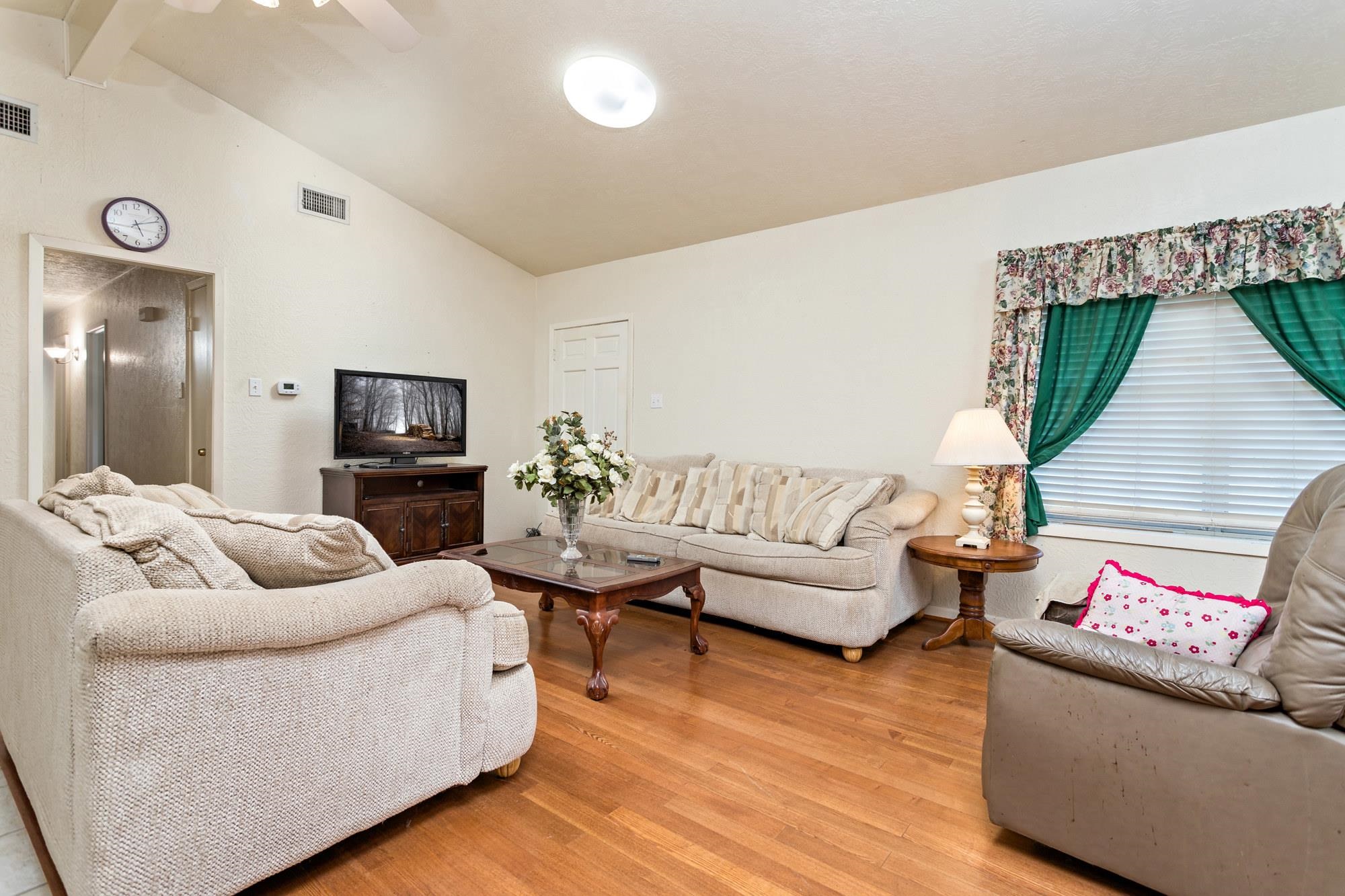 4724 Church House Road Orange, TX 77630 - Photo 13 of 36