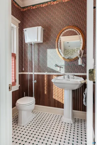 $1,650,000 | 143 Dorman Road, Oxford, CT 06478