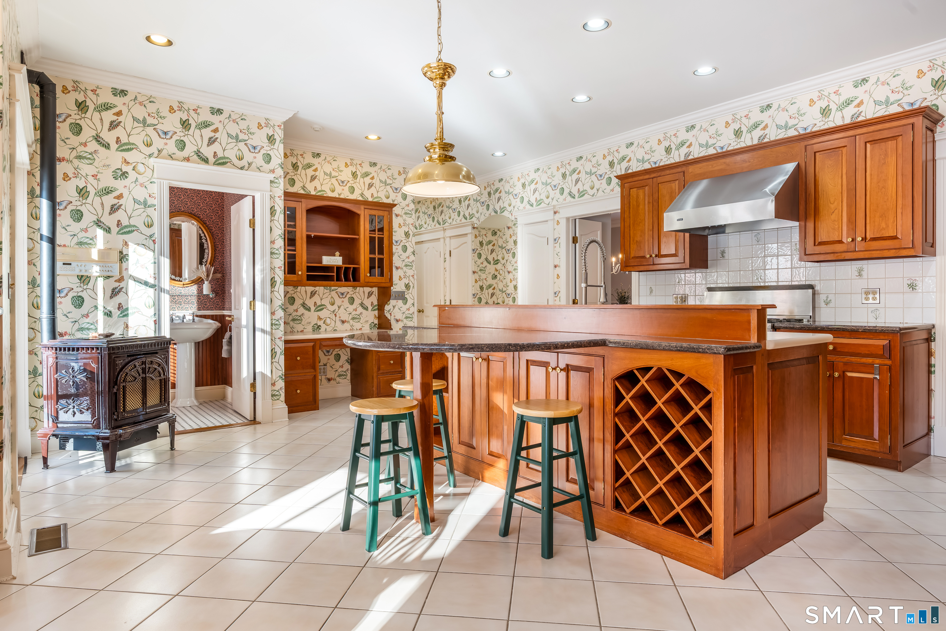 143 Dorman Road Oxford, CT 06478 - Photo 7 of 40