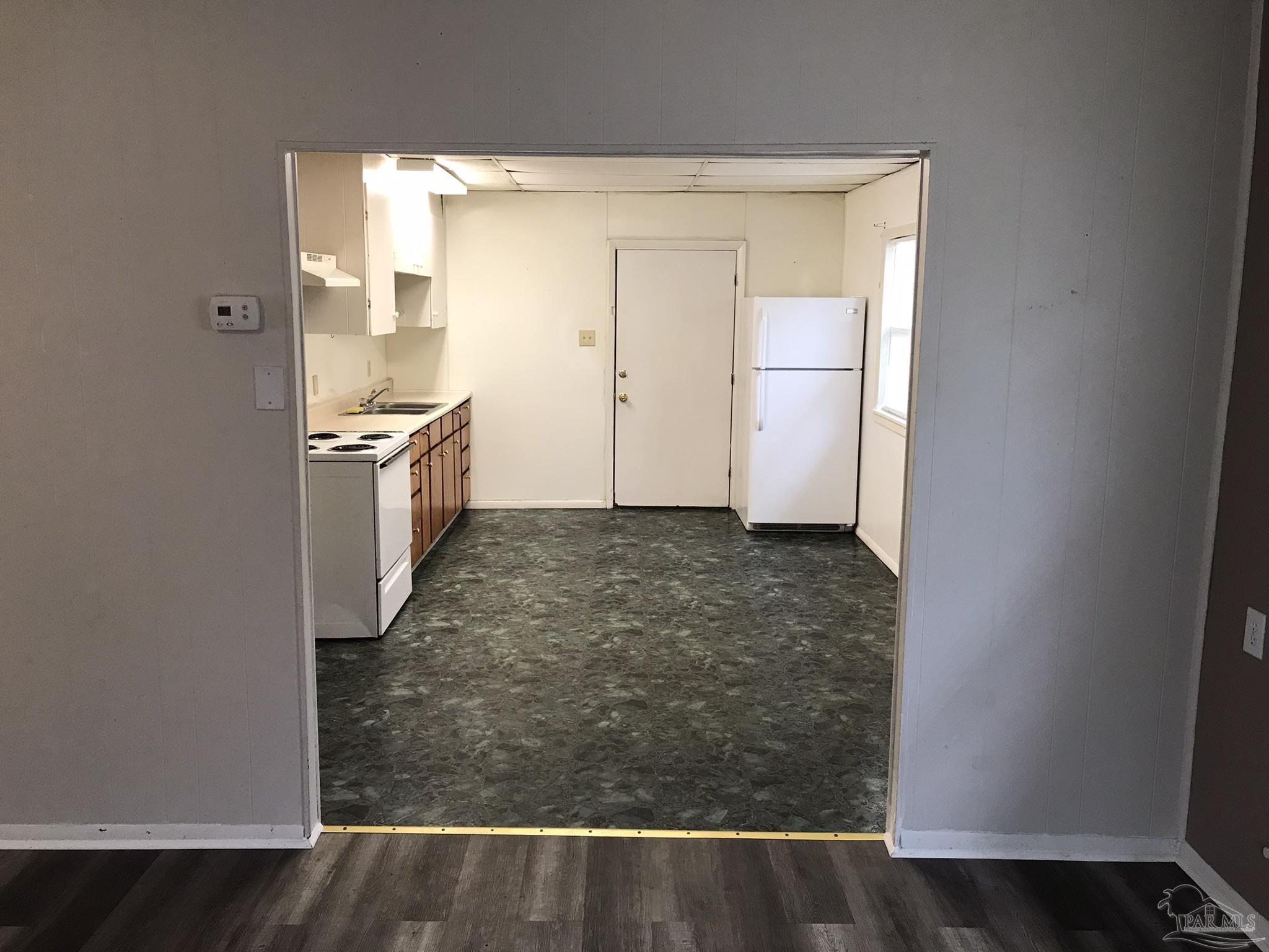 907 North 57th Avenue, Unit 907 Pensacola, FL 32506 - Photo 25 of 34