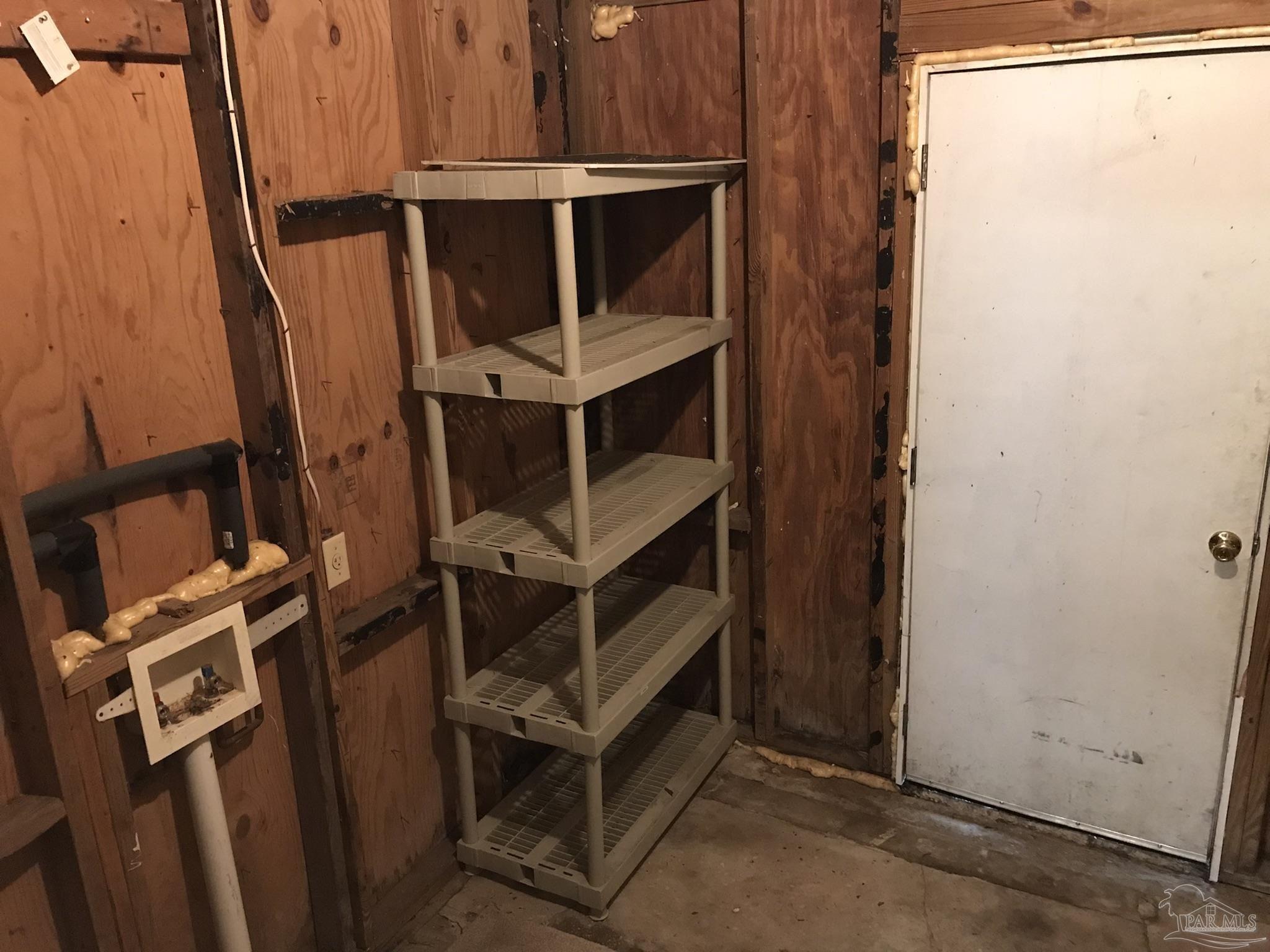 907 North 57th Avenue, Unit 907 Pensacola, FL 32506 - Photo 31 of 34