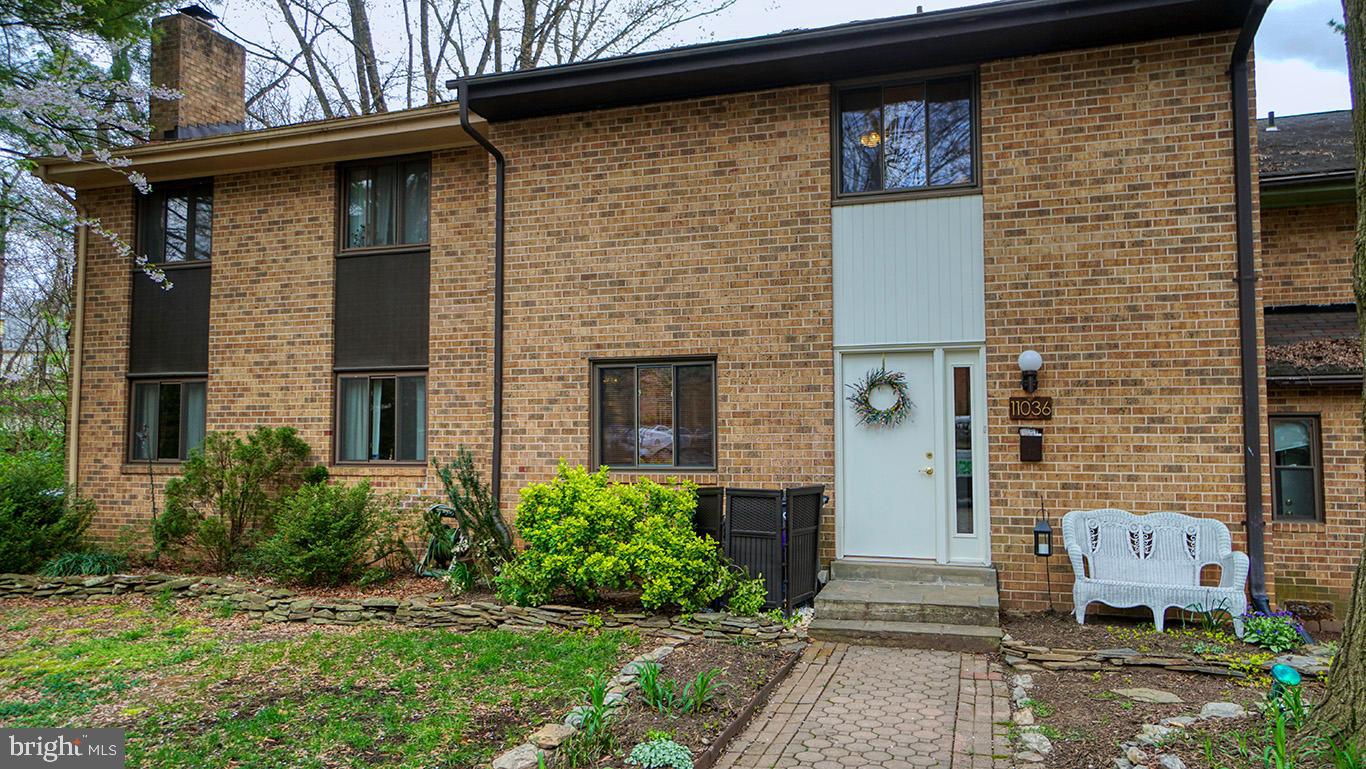 11036 Saffold Way Reston, VA 20190 - Photo 3 of 46