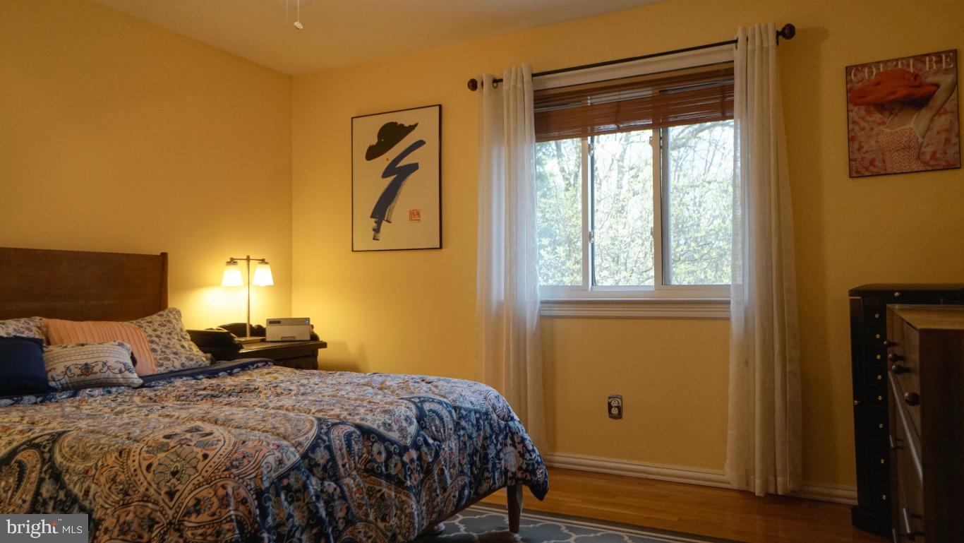 11036 Saffold Way Reston, VA 20190 - Photo 28 of 46 Bedroom - Guest