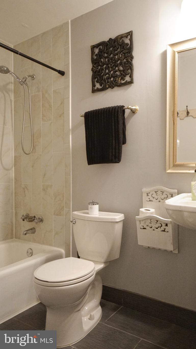 11036 Saffold Way Reston, VA 20190 - Photo 30 of 46 Bathroom - Guest