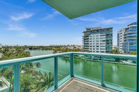 $5,800 | 6000 Indian Creek Drive, Unit 6A, Miami Beach, FL 33140