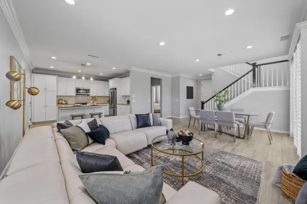 $1,800,000 | 13348 Camelia Way, San Diego, CA 92130