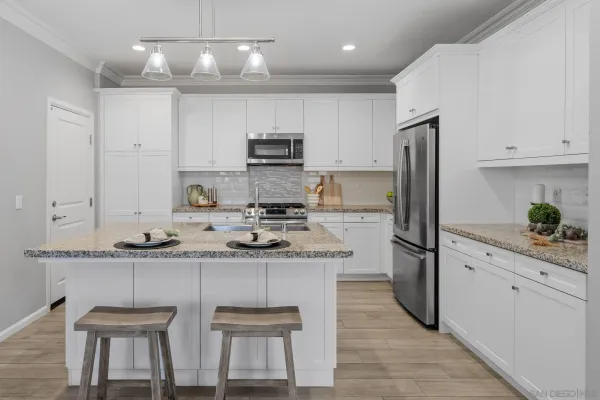 $1,800,000 | 13348 Camelia Way, San Diego, CA 92130