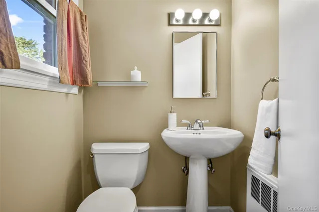 $1,395,000 | 60 Overhill Road, New Rochelle, NY 10804