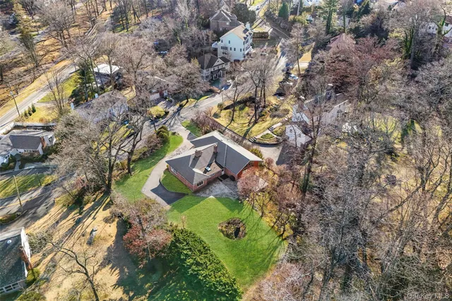 $1,395,000 | 60 Overhill Road, New Rochelle, NY 10804